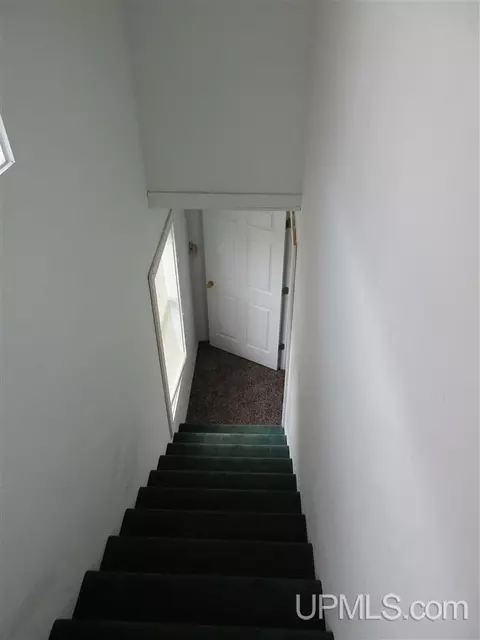 931 W Munising, Munising, MI 49862 photo 22
