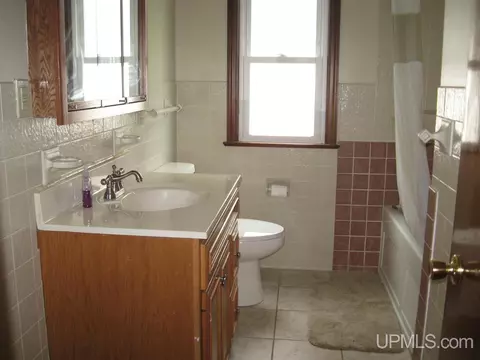 1100 S 11th, Escanaba, MI 49829 photo 18