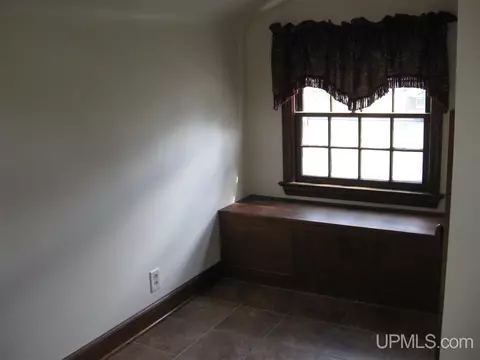 1100 S 11th, Escanaba, MI 49829 photo 17