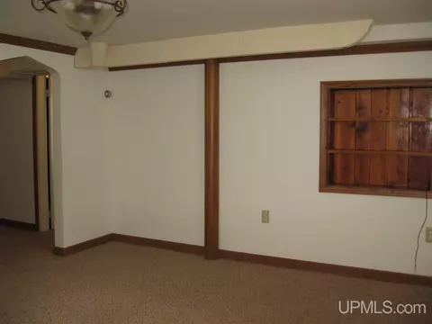 1100 S 11th, Escanaba, MI 49829 photo 5