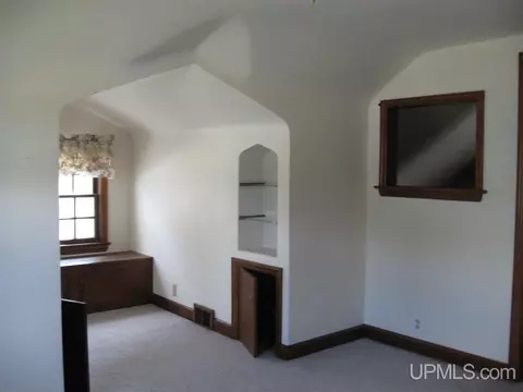 1100 S 11th, Escanaba, MI 49829 photo 6