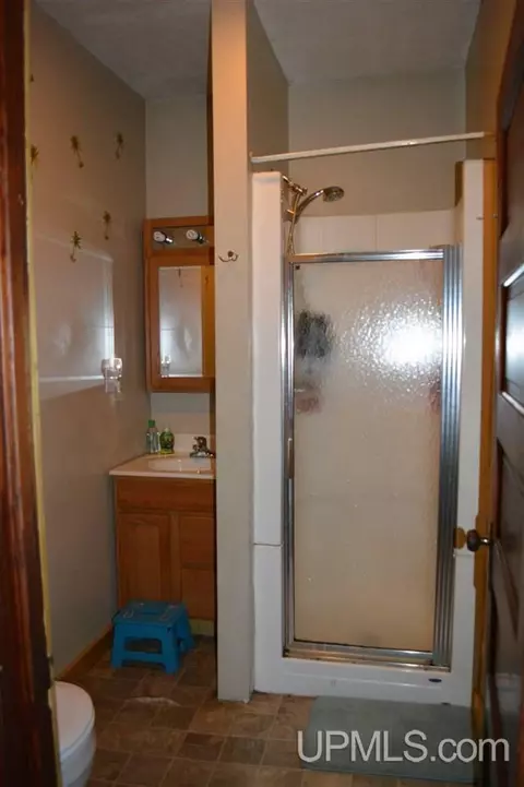 22 Oak, L'anse, MI 49946 photo 9