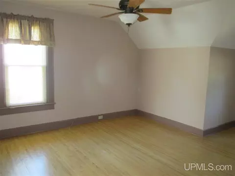 316 S 3rd, Escanaba, MI 49829 photo 19