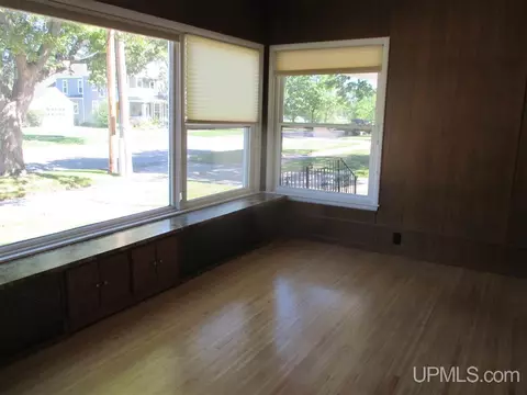 316 S 3rd, Escanaba, MI 49829 photo 10