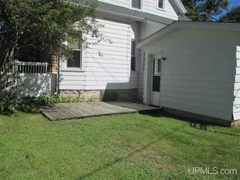 316 S 3rd, Escanaba, MI 49829 photo 21