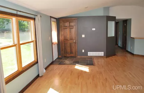 79 4th, South Range, MI 49963 photo 8