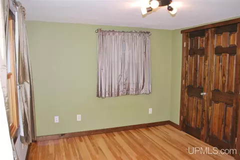 79 4th, South Range, MI 49963 photo 17