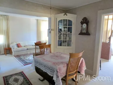 503 E A, Iron Mountain, MI 49801 photo 5