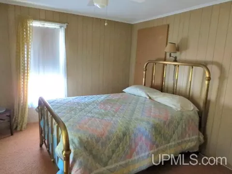 503 E A, Iron Mountain, MI 49801 photo 14