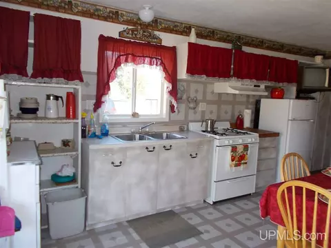 454 Cedardale 28th, Cornell, MI 49818 photo 6