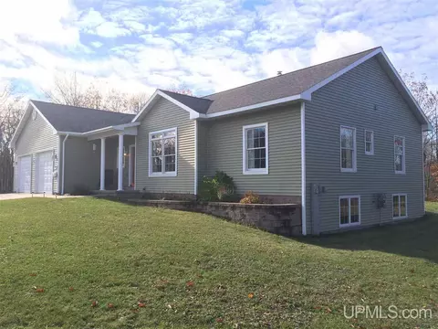 58533 Second, Calumet, MI 49913 photo 1