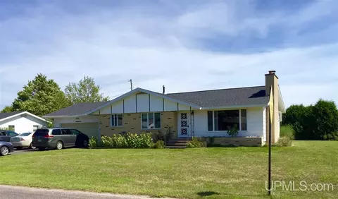 255 S Marigold, Ishpeming, MI 49849 photo 1