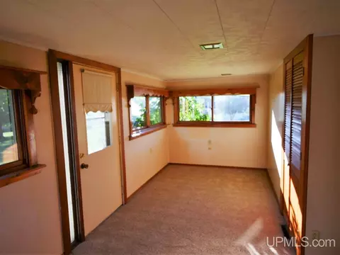 934 Willow, Hancock, MI 49930 photo 9