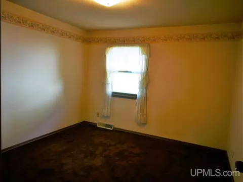 934 Willow, Hancock, MI 49930 photo 12