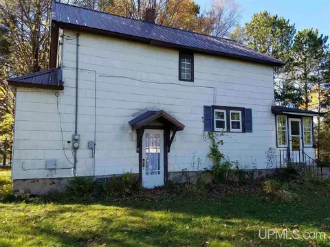 1609 Pierce, Wakefield, MI 49968 photo 2