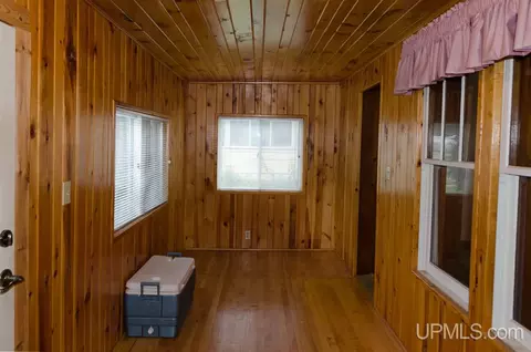 326 W Johnson, Ishpeming, MI 49849 photo 5