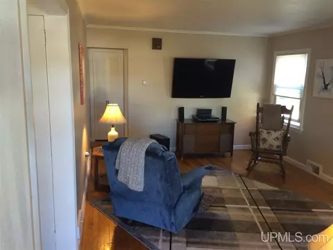 672 Duncan, Ishpeming, MI 49849 photo 7