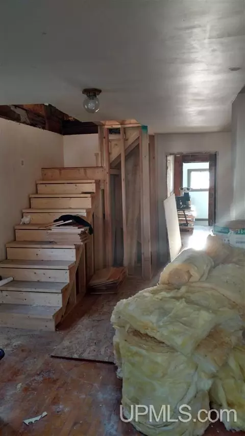 215 Chestnut, Munising, MI 49862 photo 4