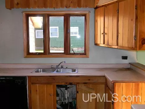 237 Cliff, Mohawk, MI 49950 photo 4