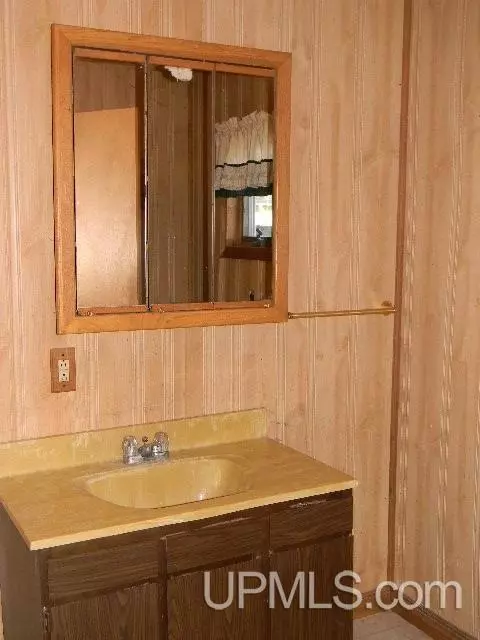 237 Cliff, Mohawk, MI 49950 photo 12