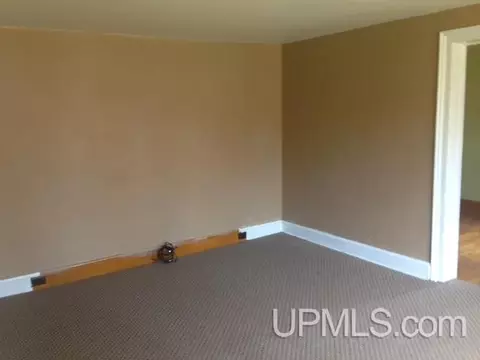 645 E Vine, Ishpeming, MI 49849 photo 5