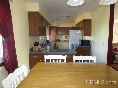 518 S 29th, Escanaba, MI 49829 photo 17