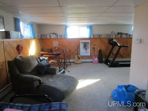 518 S 29th, Escanaba, MI 49829 photo 10