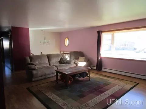 518 S 29th, Escanaba, MI 49829 photo 13