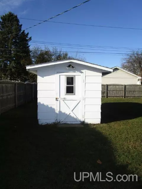 518 S 29th, Escanaba, MI 49829 photo 20