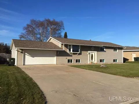518 S 29th, Escanaba, MI 49829 photo 1