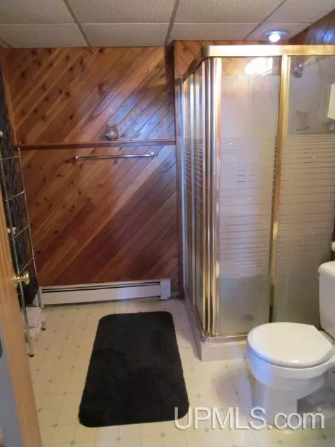 518 S 29th, Escanaba, MI 49829 photo 8