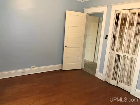503 S 9th, Escanaba, MI 49829 photo 19
