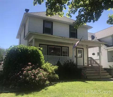 503 S 9th, Escanaba, MI 49829 photo 1