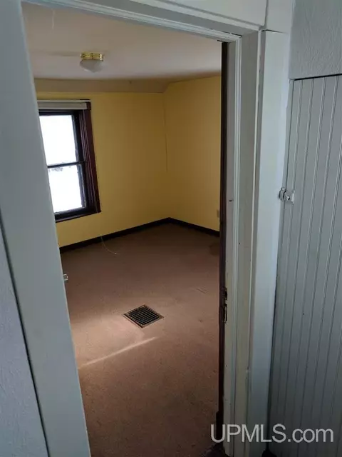 848 Summit, Hancock, MI 49930 photo 21