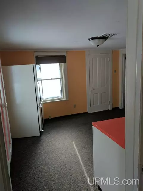 848 Summit, Hancock, MI 49930 photo 11