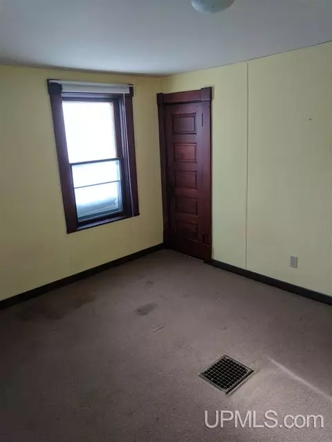848 Summit, Hancock, MI 49930 photo 22