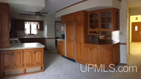 575 Duncan, Ishpeming, MI 49849 photo 8