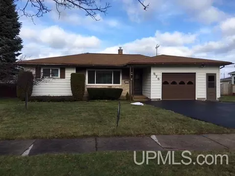 575 Duncan, Ishpeming, MI 49849 photo 2