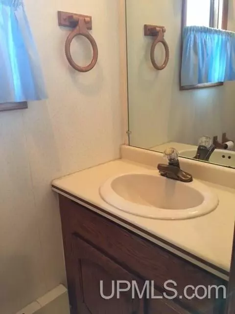 575 Duncan, Ishpeming, MI 49849 photo 18