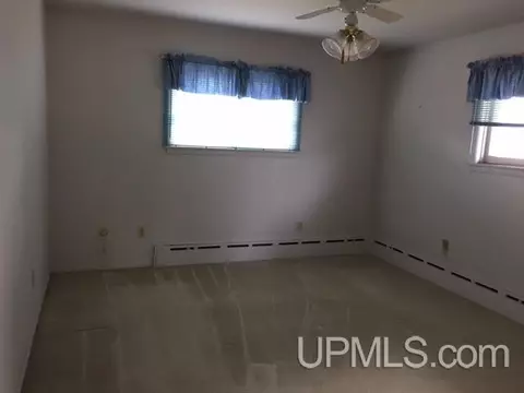 575 Duncan, Ishpeming, MI 49849 photo 14