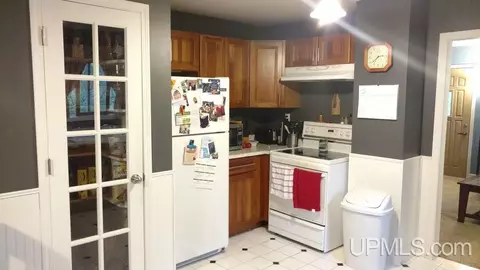301 Poplar, Ishpeming, MI 49849 photo 5