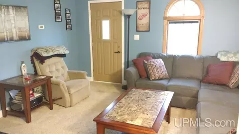 301 Poplar, Ishpeming, MI 49849 photo 6