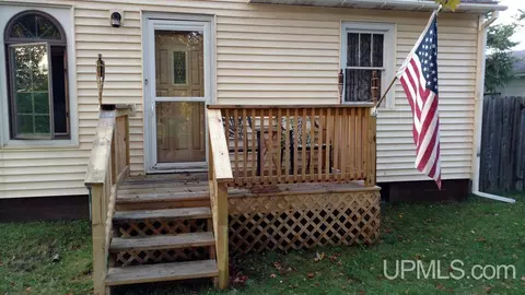 301 Poplar, Ishpeming, MI 49849 photo 10