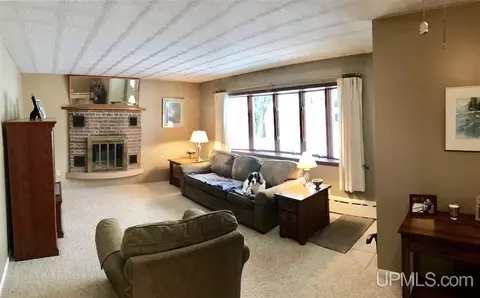 829 Juniper, Ishpeming, MI 49849 photo 2