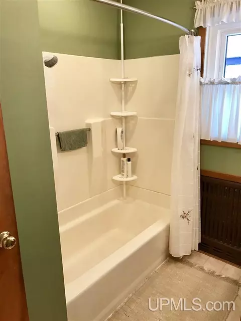 829 Juniper, Ishpeming, MI 49849 photo 12