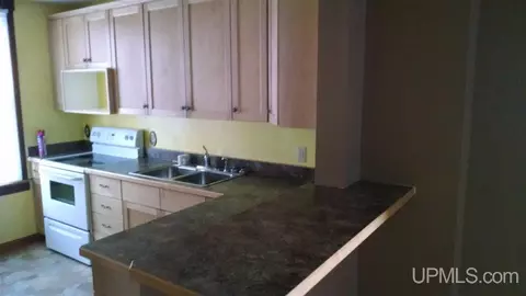 1009 N Third, Ishpeming, MI 49849 photo 7