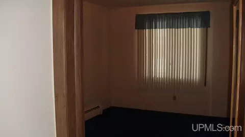 413 S 29th, Escanaba, MI 49829 photo 10