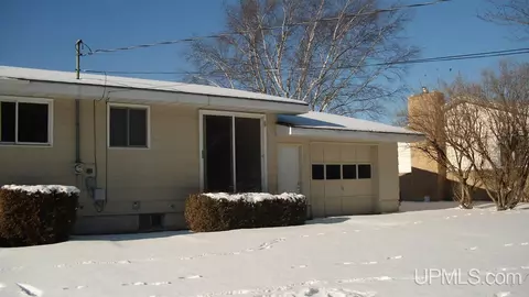 413 S 29th, Escanaba, MI 49829 photo 26