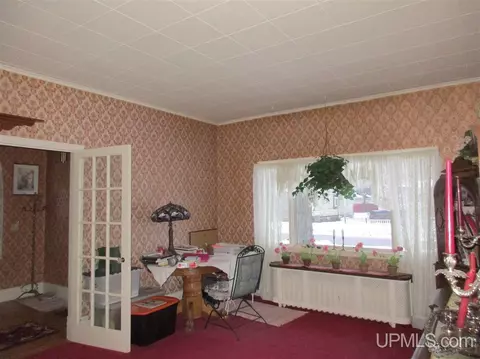 303 E Case, Negaunee, MI 49866 photo 4