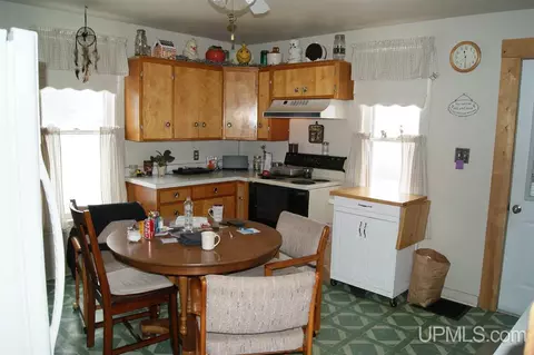 1011 N Third, Ishpeming, MI 49849 photo 4